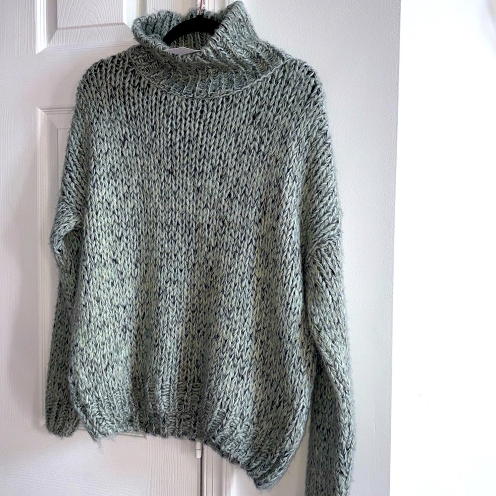Topshop Mint Green Drop Shoulder sweater🍁🍂